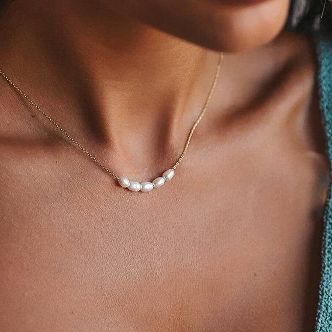 JOSSLYN by wall to wall - STAINLESS STEEL NON-TARNISH PEARL NECKLACE | 40NK9692