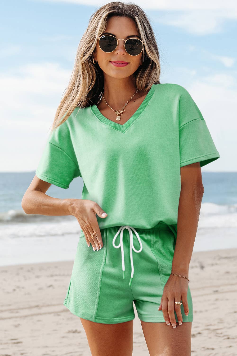 Aapparella - Comfy V Neck Tee & Pockets Shorts Set | S-XL