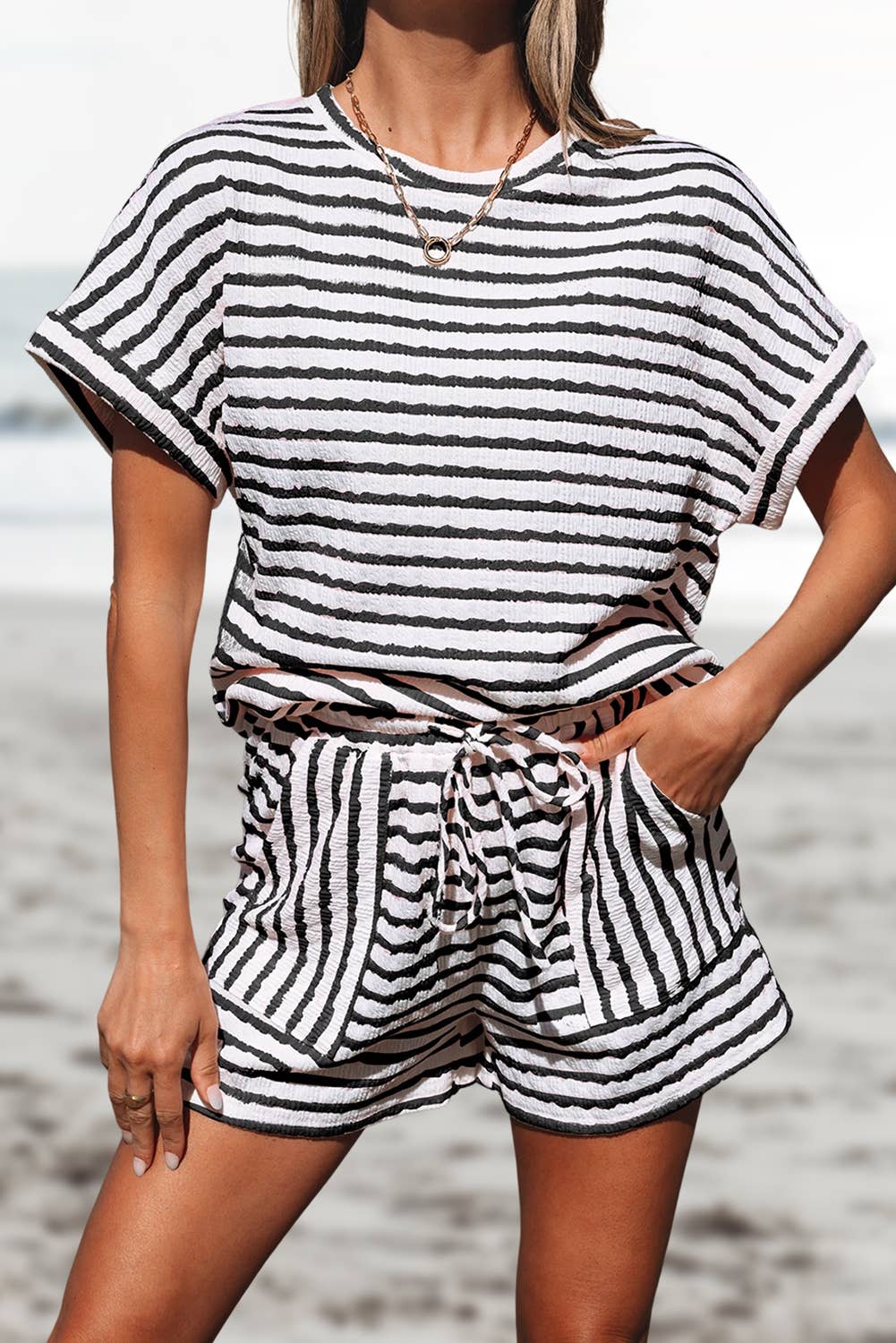 Aapparella - Stripe Knitted Top and Drawstring Shorts Set | S-XL